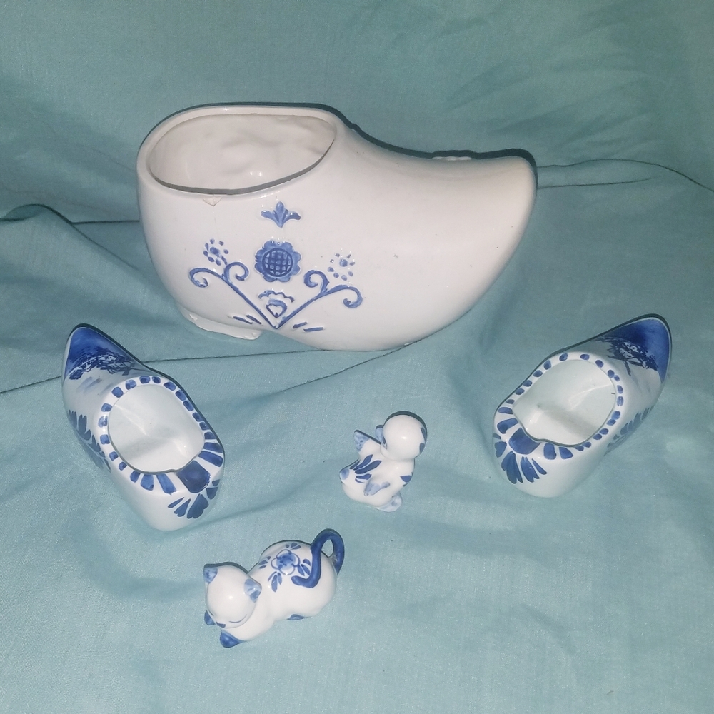 Delft Antique Porcelain Shoe + 2 Small Shoes Cat and Duck Please See Description